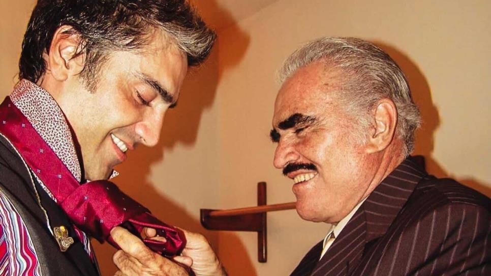 Conoce los tatuajes que Alejandro Fernández se puso en honor a su padre