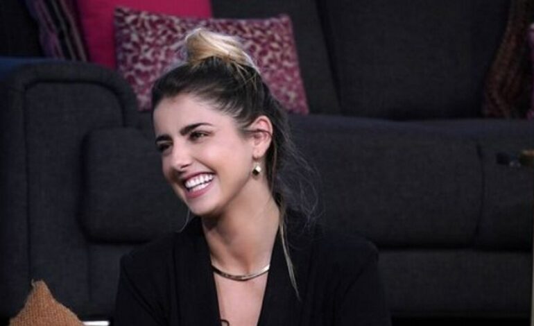 Michelle Renaud siente que morirá joven y usa Instagram para contarle a su hijo de su vida