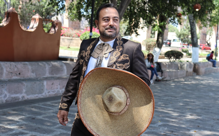 El tenor español Salvador Baladez ofrece recital mexicano