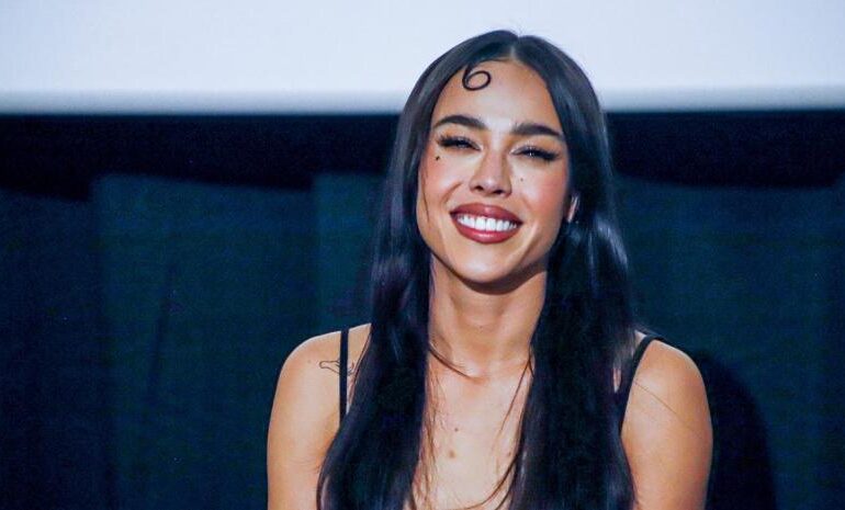 Danna Paola y la catarsis de brillar en la oscuridad en ‘Child Star’