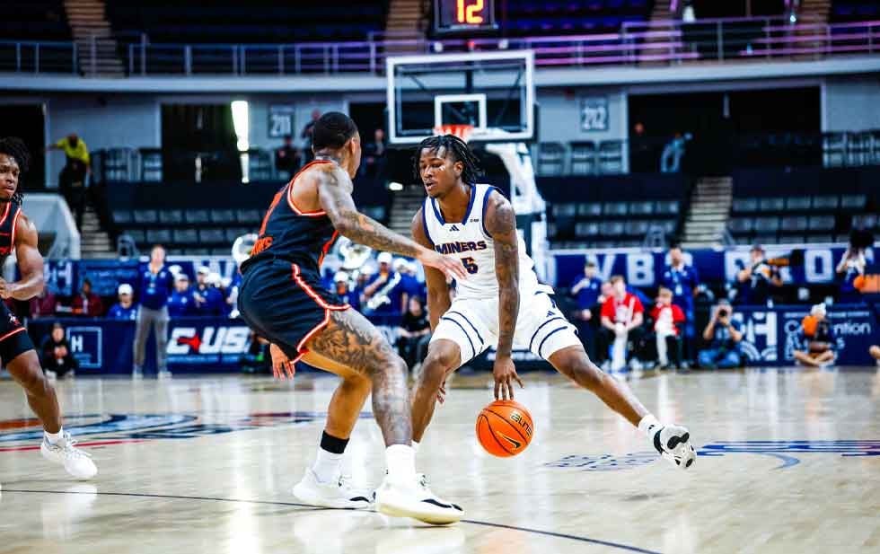 Los Mineros se cobraron la revancha contra los Bearkats