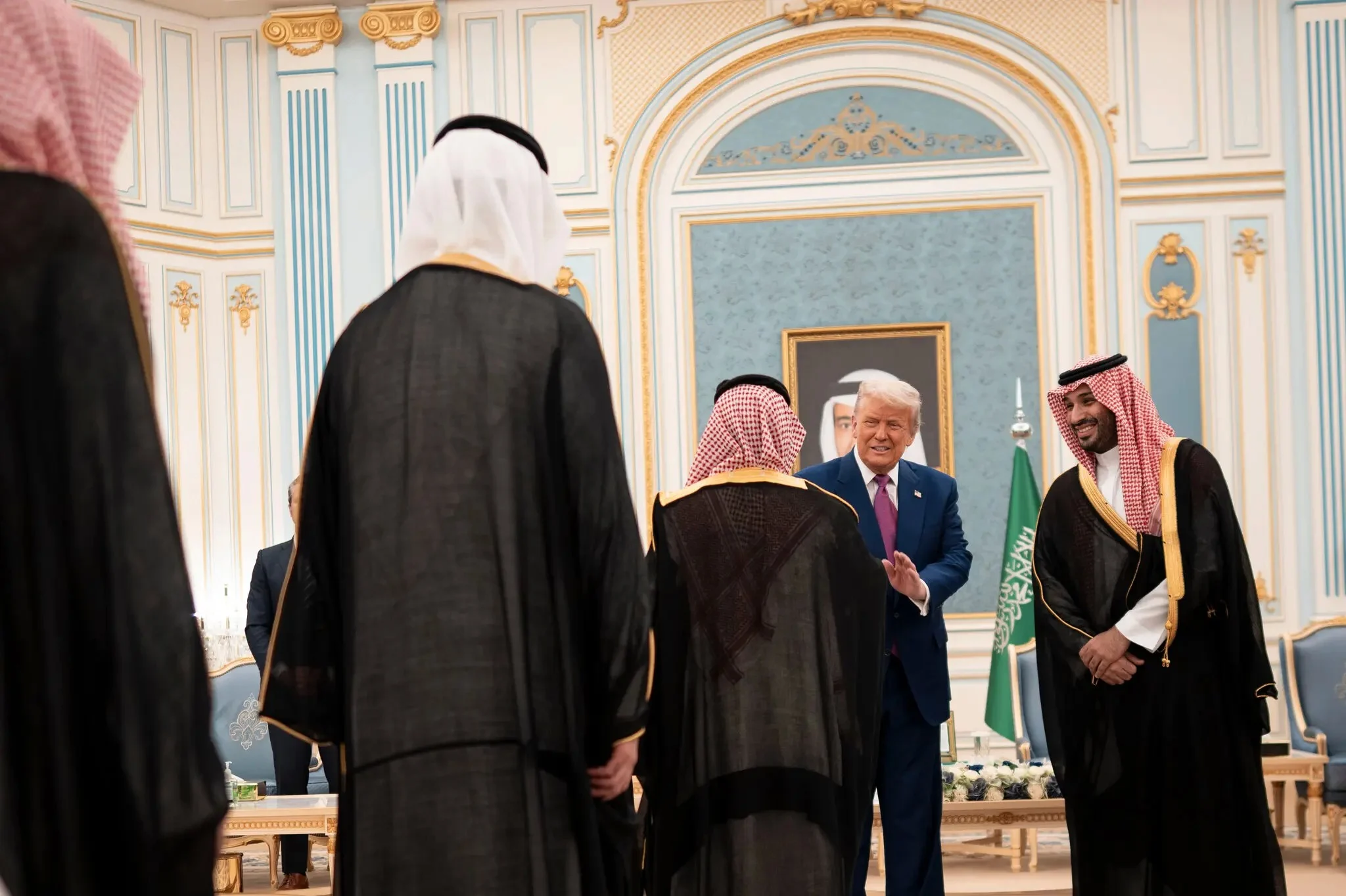 “Él nos entiende”: Trump causa sensación en Arabia Saudita