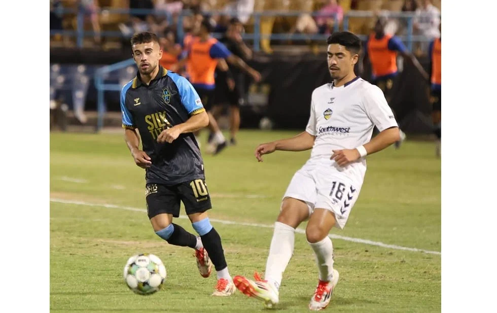 Locomotive derrota a Las Vegas Lights