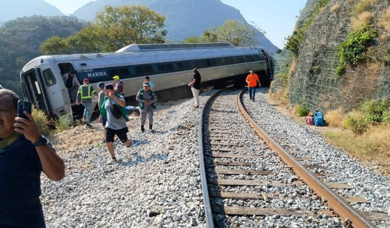 Avances del peritaje del Tren Interoceánico que se descarriló en Oaxaca, revelan que circulaba a exceso de velocidad