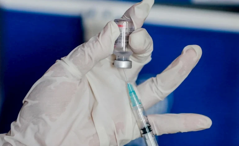 RFK Jr. desmantela el calendario de vacunación infantil de EU pese a historial de seguridad de décadas